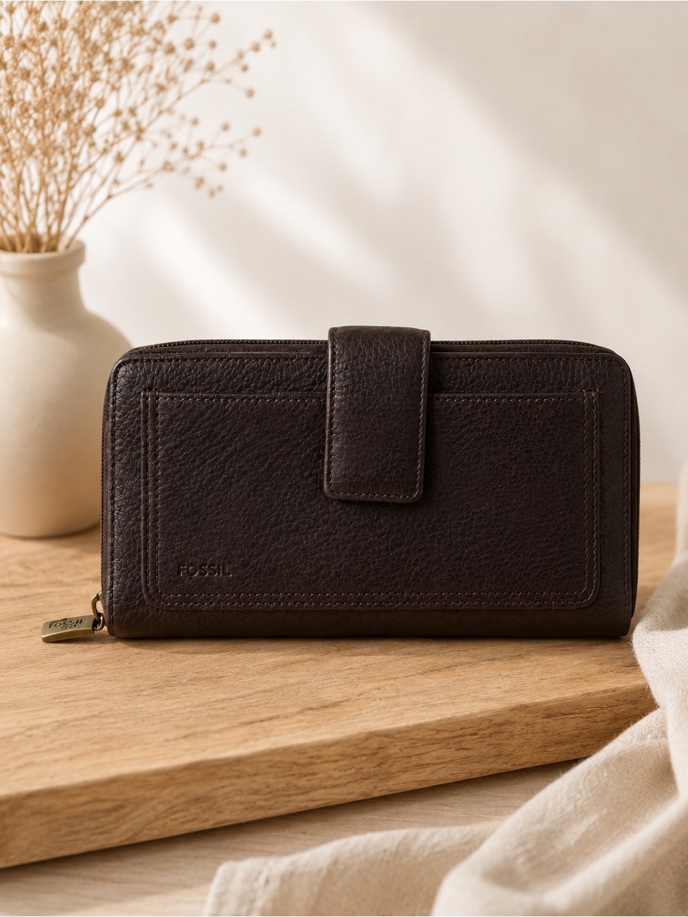 Fossil Genuine Leather Brown Zip Around Tab Clutch Wallet Organizer
